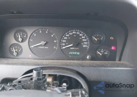 2004 Jeep Grand Cherokee Laredo z USA, uszkodzony, nr VIN 1J4GW48S24C235492